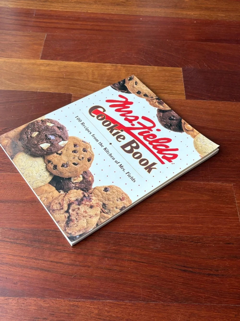 🍪 Bake the Legend: Mrs. Fields Cookie Book